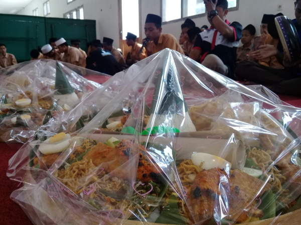 Peringatan Maulid Nabi Muhammad