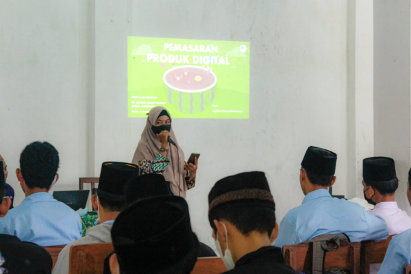 SEMINAR DIGITAL MARKETING OLEH UNWAHA JOMBANG